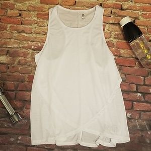 New! GapFit Tulip Work out tank